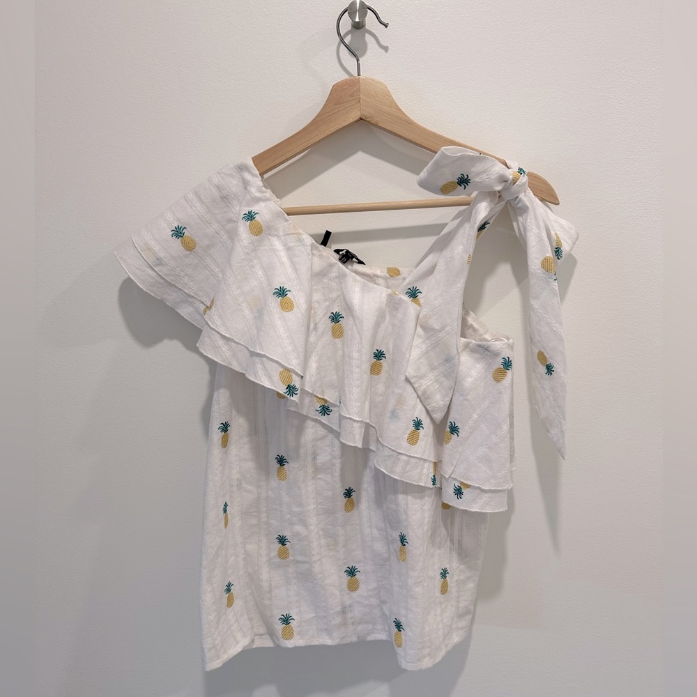 Pineapple Ruffle Top Size Small